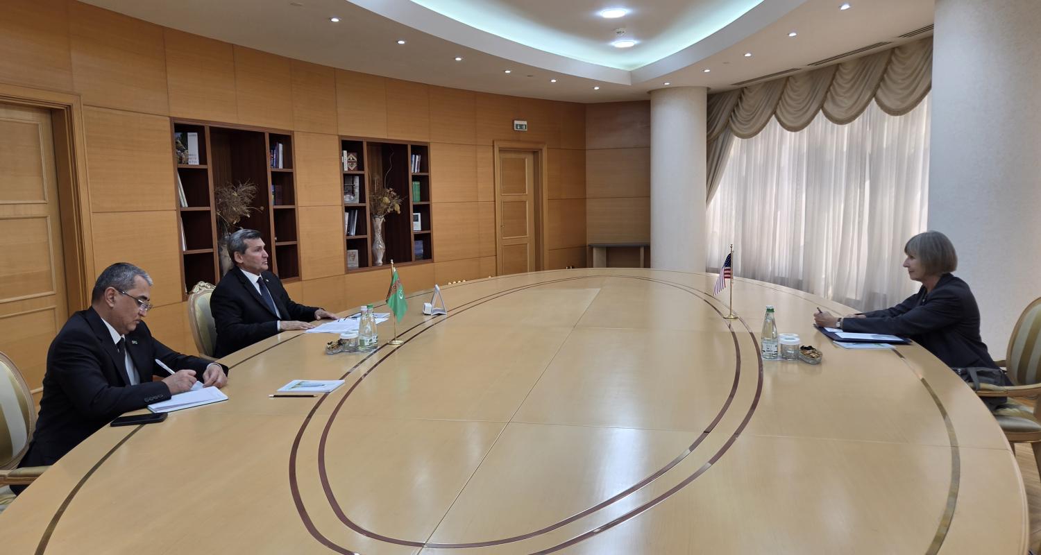 پایان مأموریت دیپلماتیک سفیر ایالات متحده در ترکمنستان؛ دیدار با وزیر امور خارجه