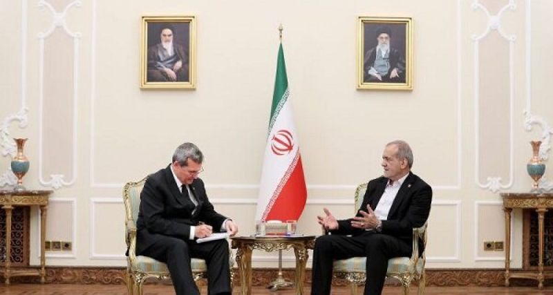 دیدار وزیر امور خارجه ترکمنستان با رئیس‌ جمهور جمهوری اسلامی ایران در تهران