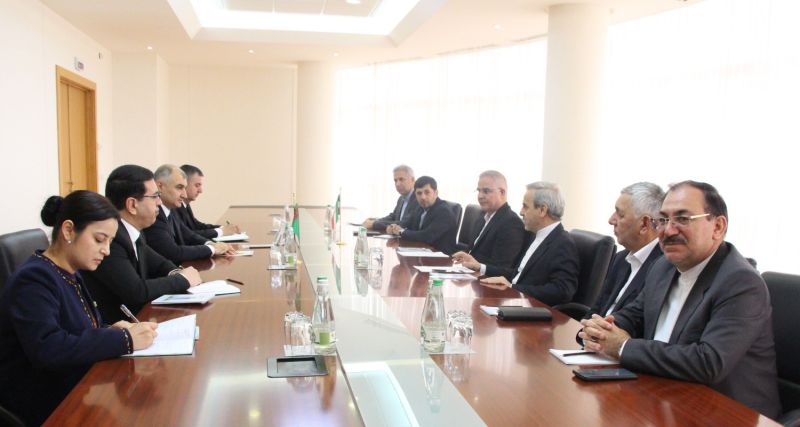 بررسی روابط بین ‌پارلمانی ترکمنستان و ایران در عشق‌آباد