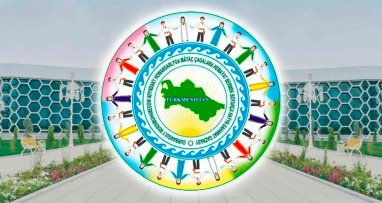 دیدار رئیس بنیاد خیریه ترکمنستان با مقام عالی ‌رتبه چین در پکن