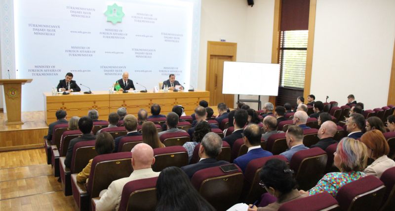 نشست وزارت خارجه ترکمنستان برای هماهنگی سومین کنفرانس بین‌المللی LLDC 3 برگزار شد