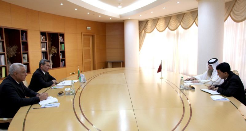 سفیر قطر در ترکمنستان رونوشت استوارنامه خود را تقدیم کرد