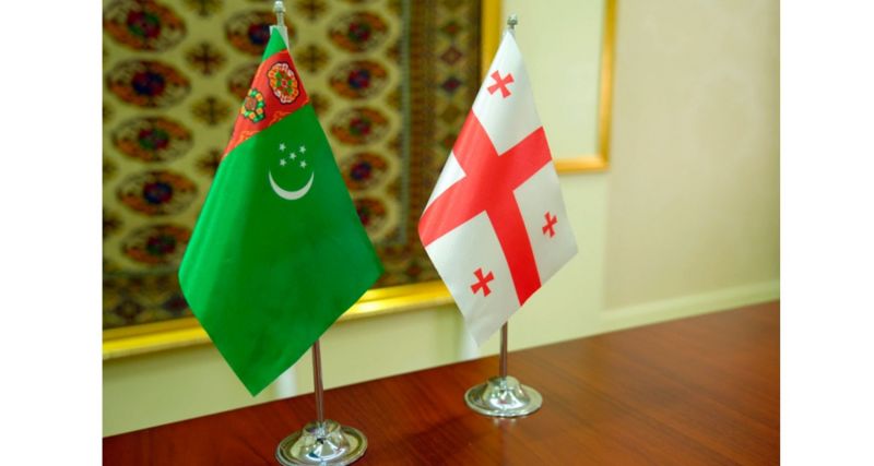 دیدار رئیس ‌جمهور ترکمنستان و نخست ‌وزیر گرجستان در حاشیه کنفرانس بین ‌المللی آوا‌زه