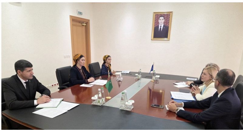 دیدار معاون وزیر خارجه ترکمنستان با نماینده سازمان بهداشت جهانی در اتحادیه اروپا